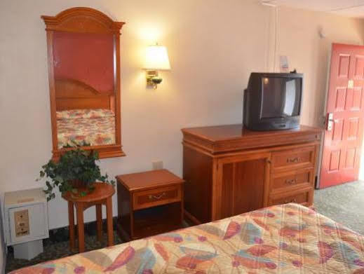 Days Inn By Wyndham Knoxville North Powell Ngoại thất bức ảnh